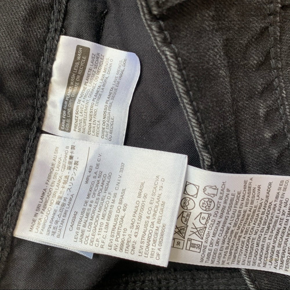 Levi Black Curvy Style Skinny Jeans Size 33 - Picture 3 of 8
